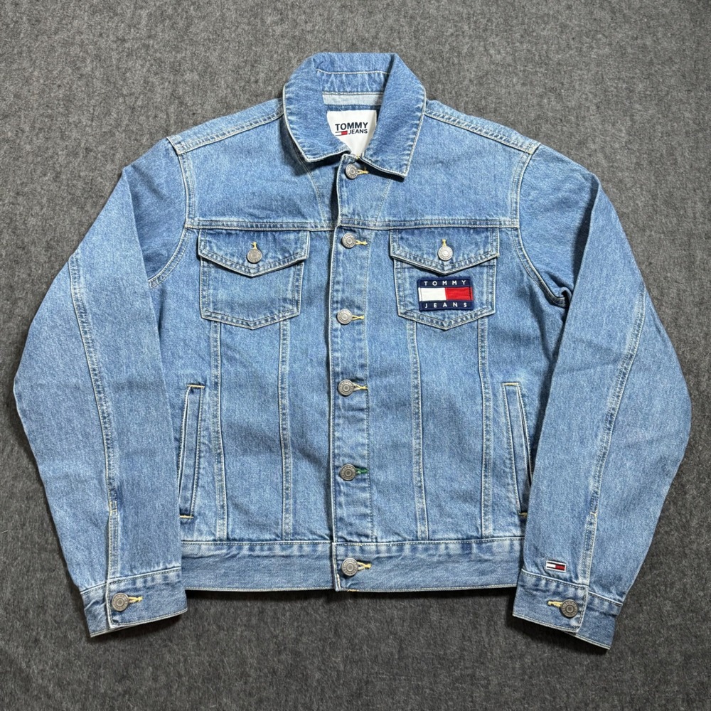 Tommy Jeans Mens 90s Style Colorblock Denim Trucker Jacket Light Wash Small
